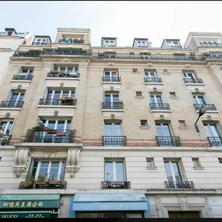 Appartamento Un Nid Spacieux à Belleville Parigi